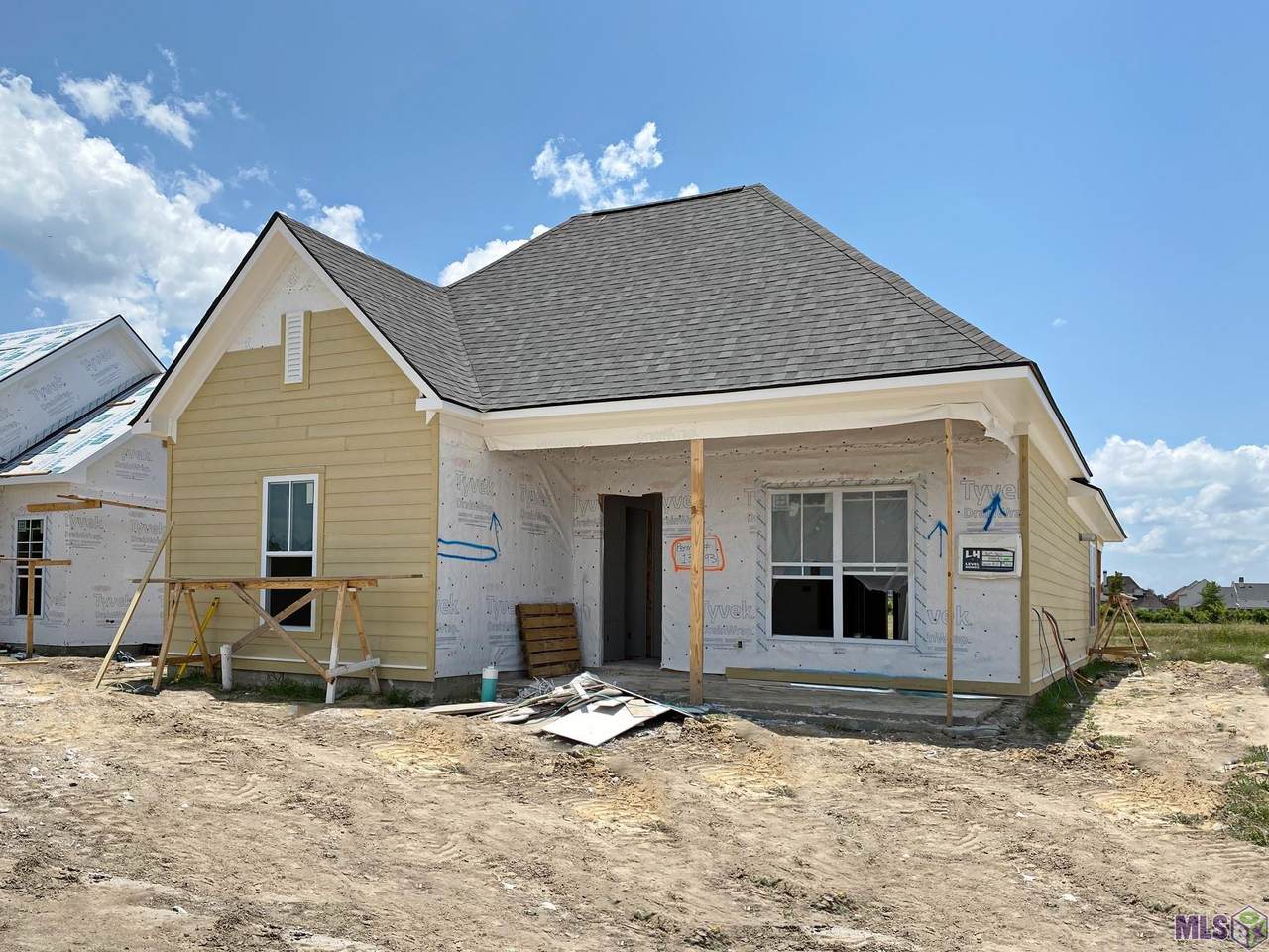 2613 Tarn Ave - Photo 1