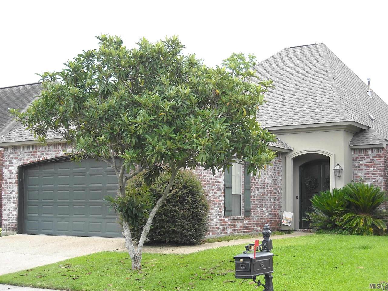 10655 Woodland Oaks - Photo 1