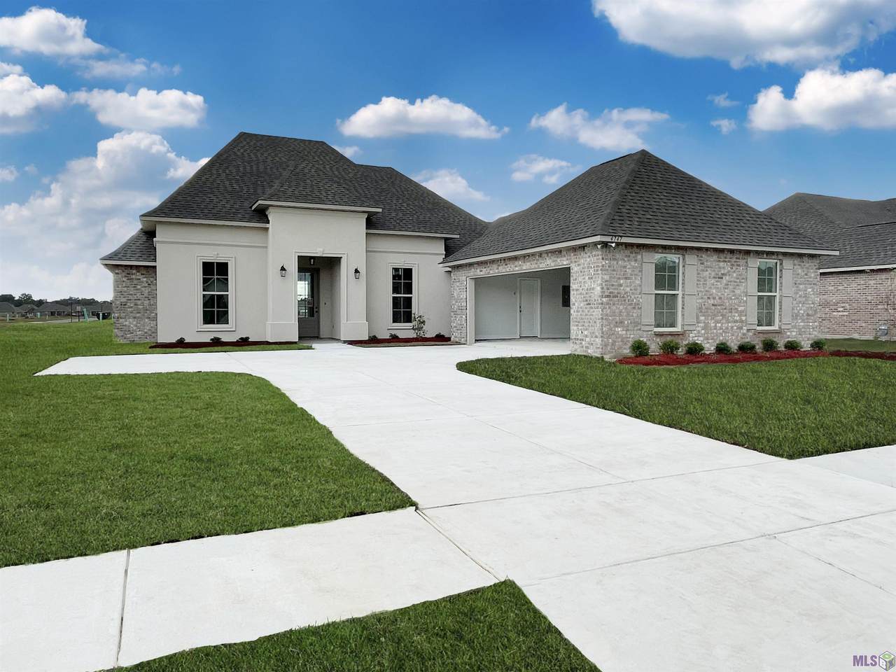 4747 Bayou Plantation Dr - Photo 1