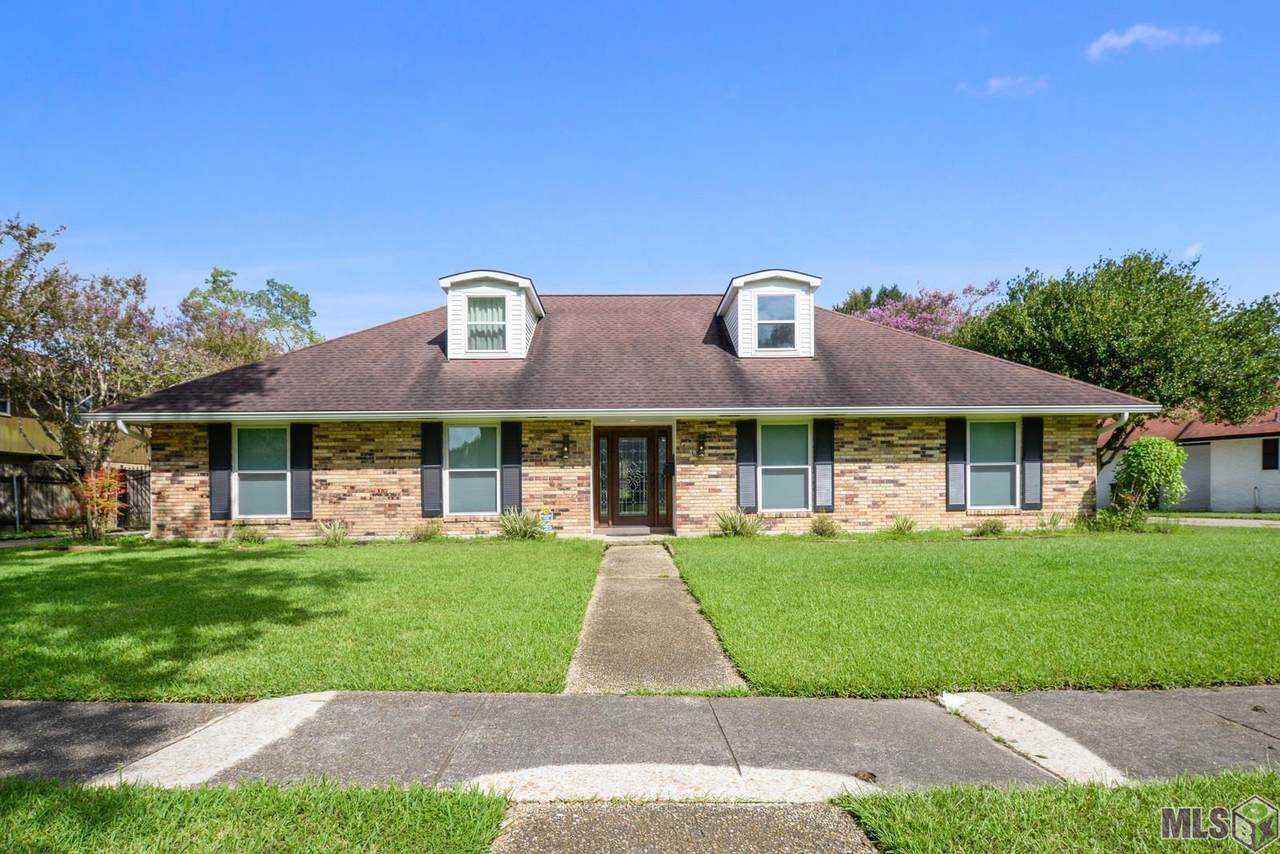 1120 Sinclair Dr - Photo 1