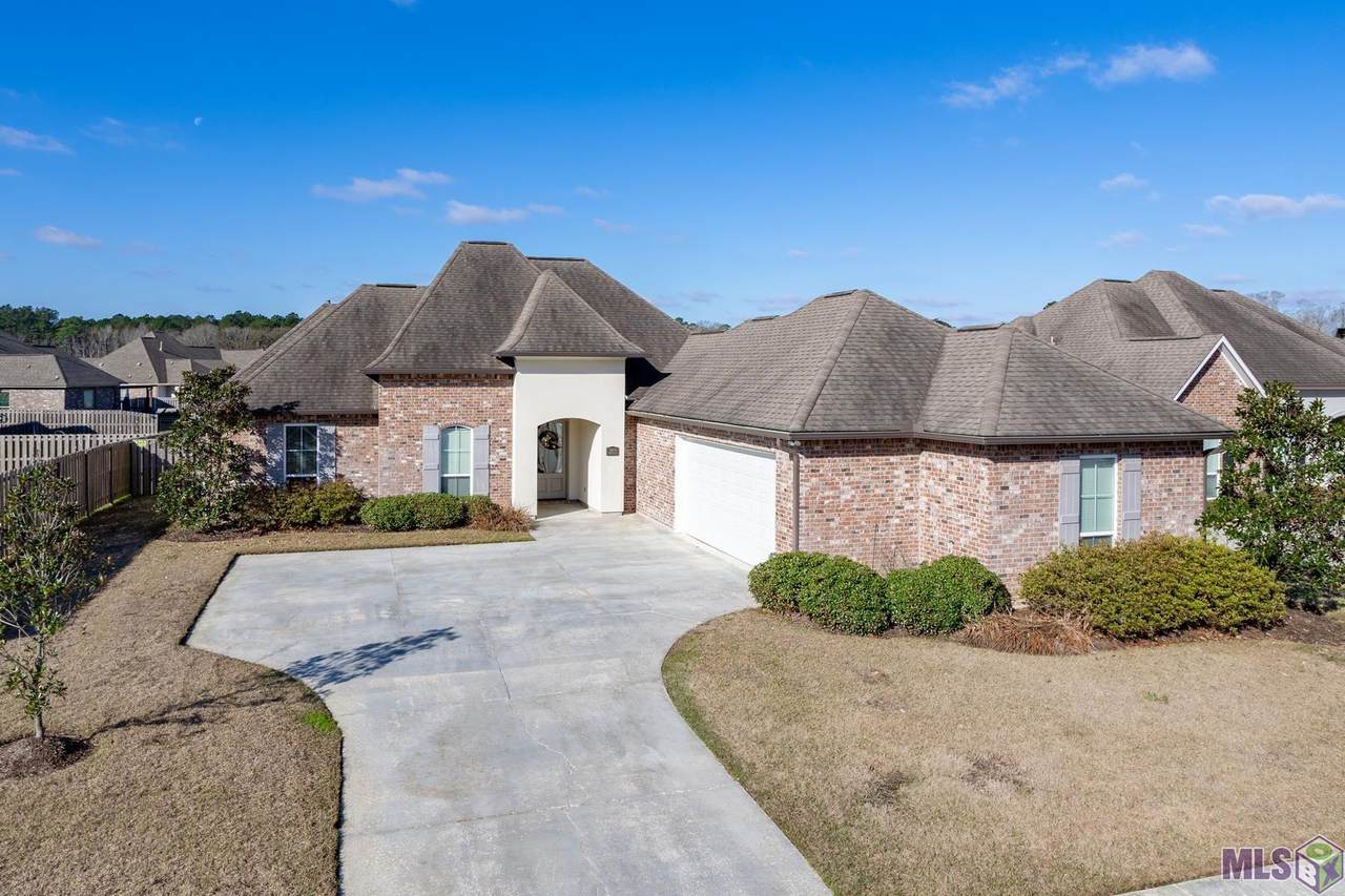 16070 Redstone Dr - Photo 1