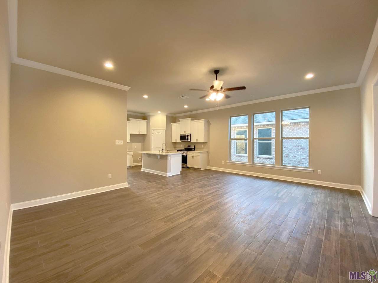 10920 Maitland Ave - Photo 1
