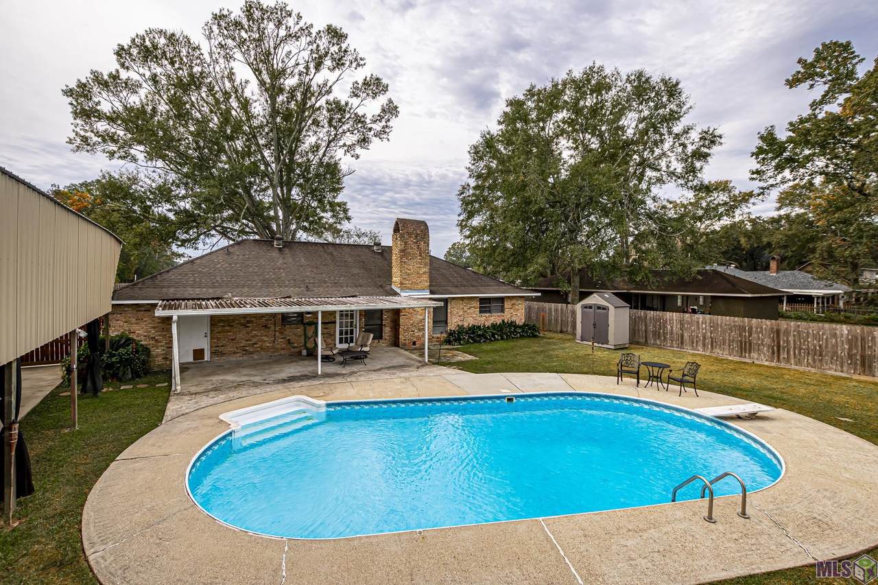 427 Cockerham Rd - Photo 1