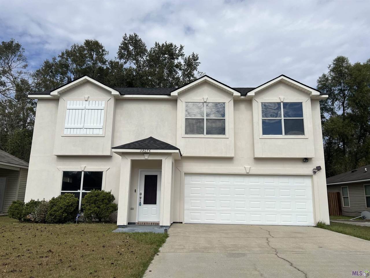39076 Prairie North Dr - Photo 1