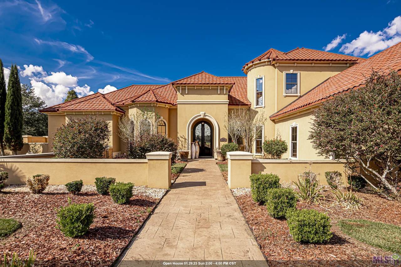 11181 Field Rd - Photo 1