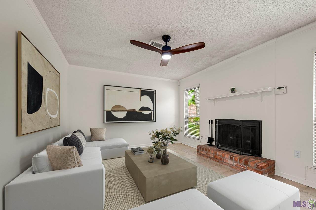 993 Ridgepoint Ct - Photo 1