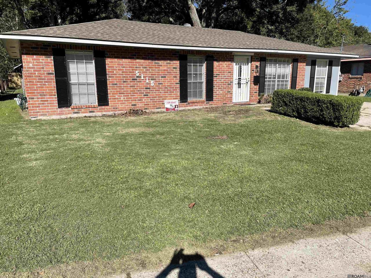 5115 Woodlawn Ave - Photo 1