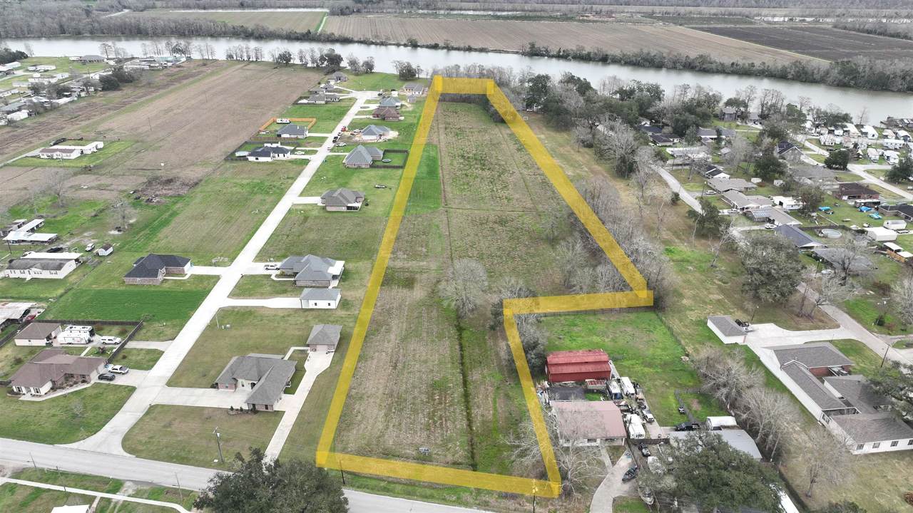 2116 Hwy 182 West - Photo 1