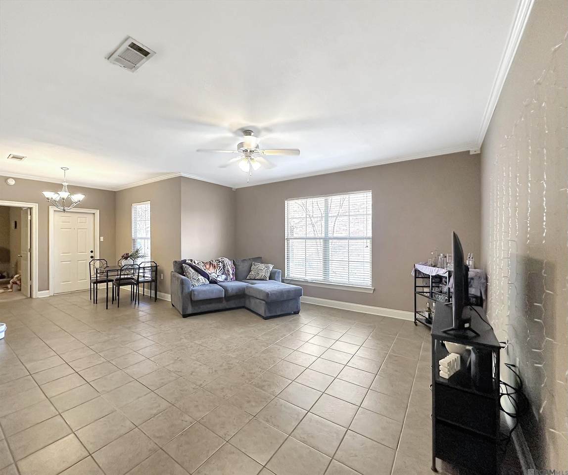 https://bt-photos.global.ssl.fastly.net/batonrouge/1280_boomver_3_2024020973-2.jpg