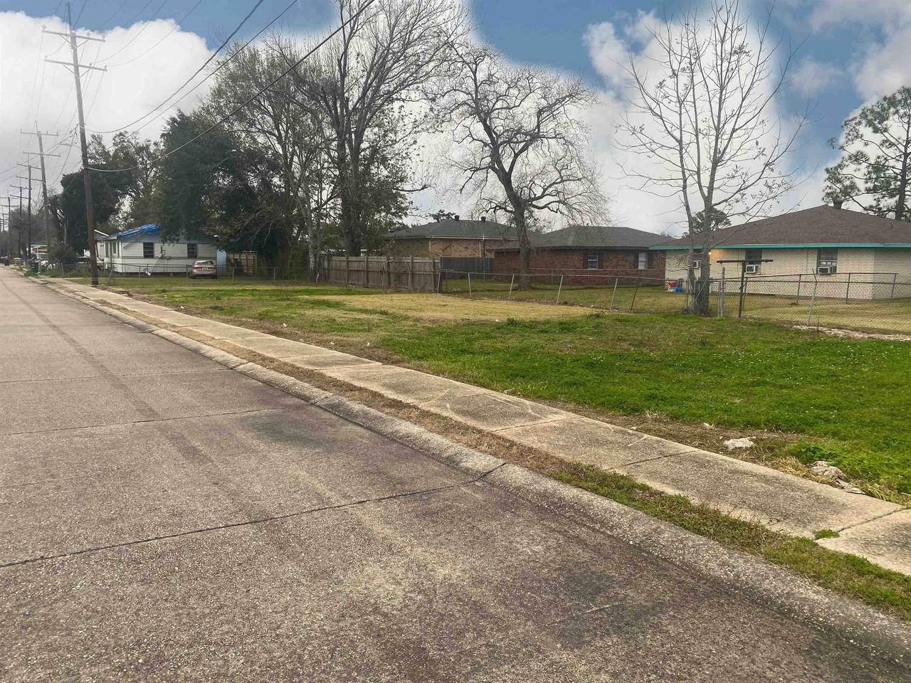 https://bt-photos.global.ssl.fastly.net/batonrouge/1280_boomver_2_2025001275-2.jpg