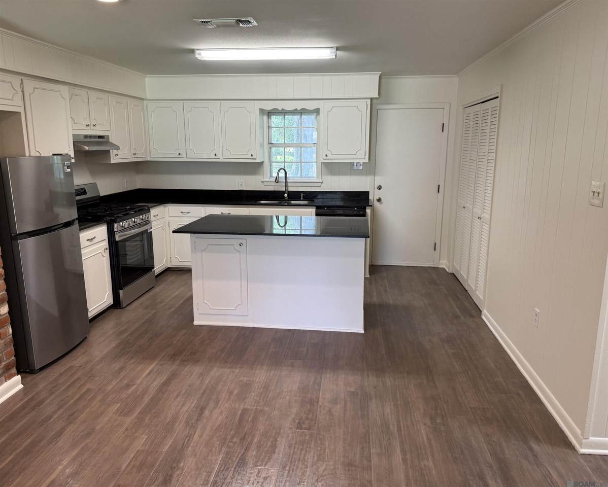 58760/62 Delacroix Ave - Photo 1