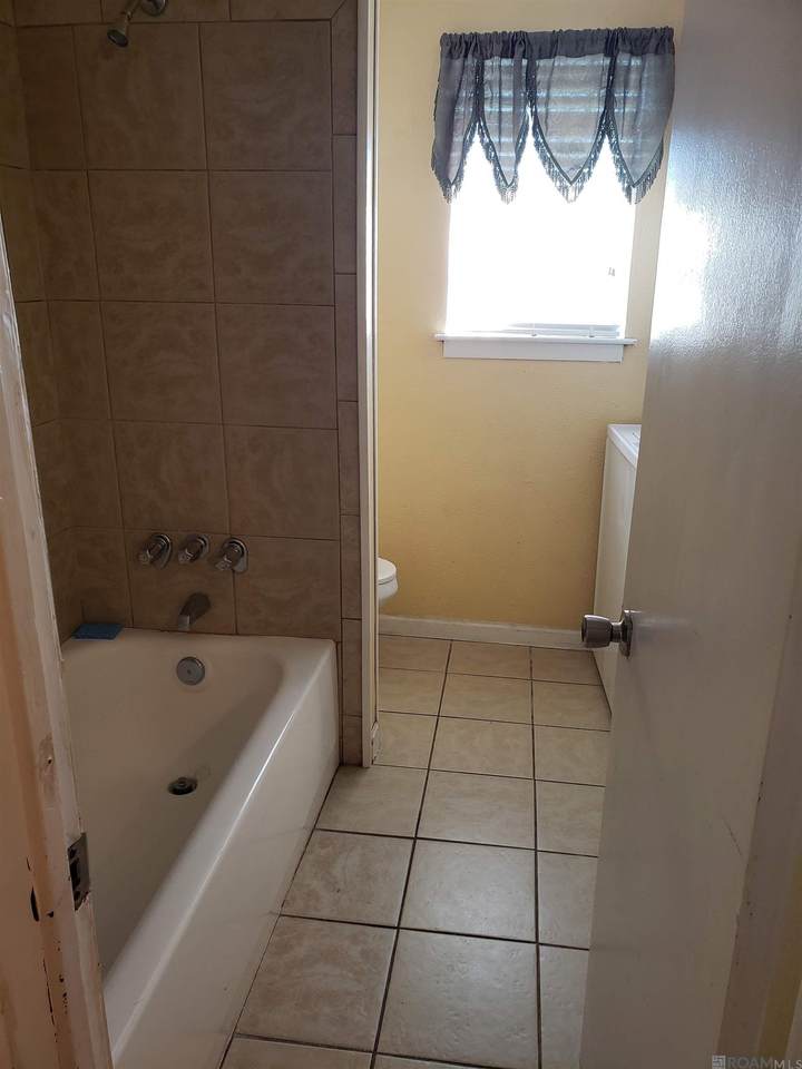https://bt-photos.global.ssl.fastly.net/batonrouge/1280_boomver_2_2025005703-2.jpg