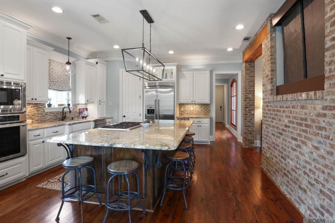 12412 Legacy Hills Dr - Photo 1