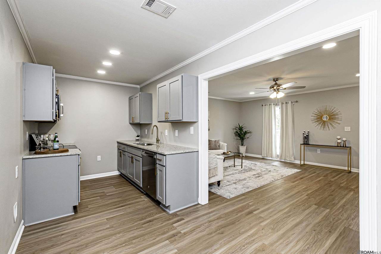 10196 Avenue B - Photo 1