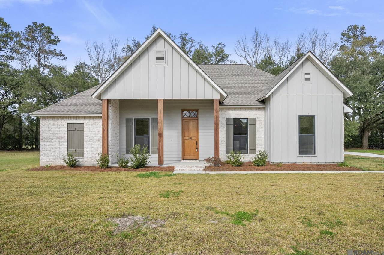 7233 Riverbank Dr - Photo 1