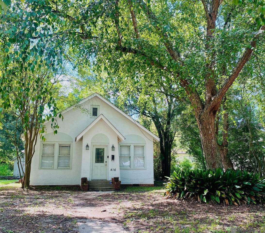 416 East Dr - Photo 1