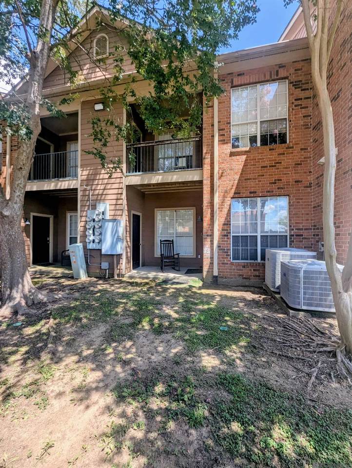 710 Boyd Dr - Photo 1