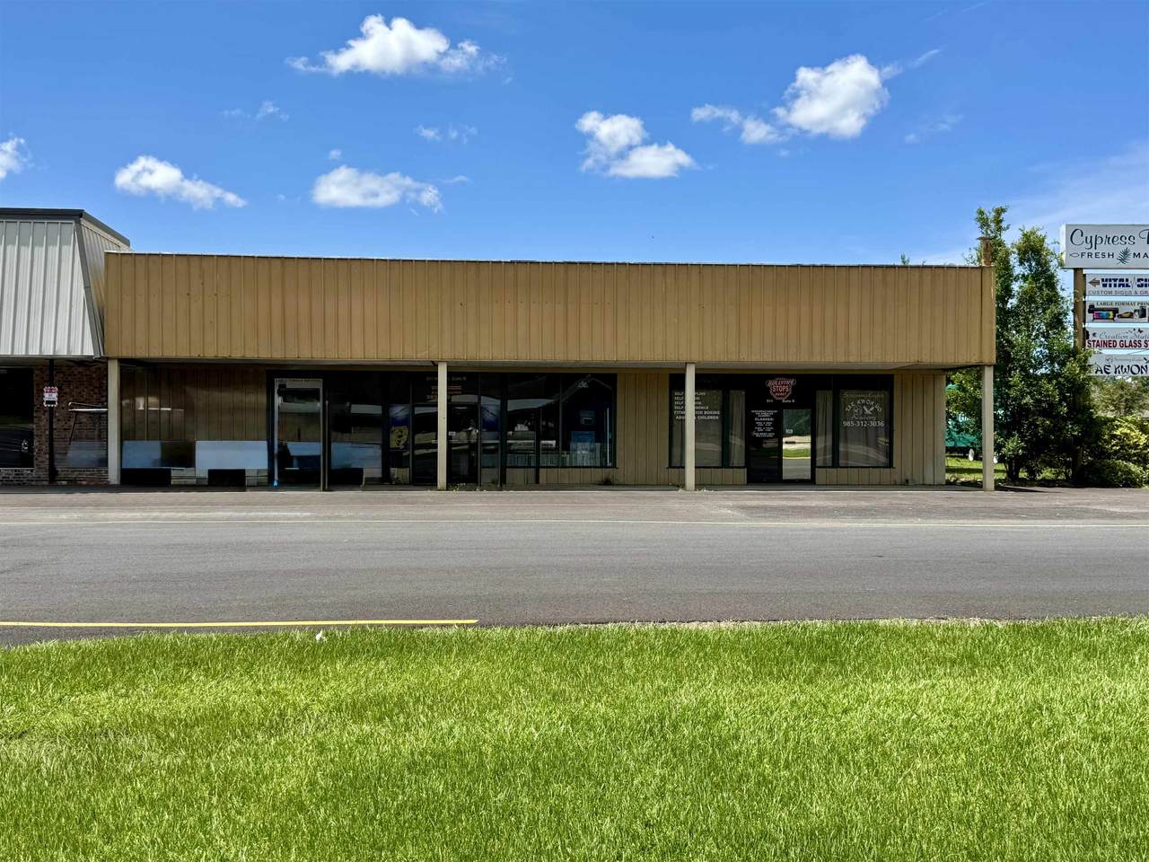 519 Main St - Photo 1