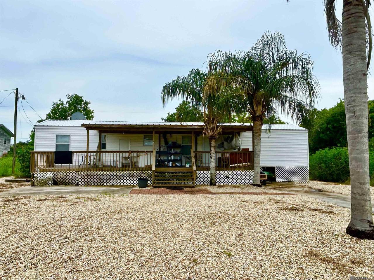 138 Avenue A - Photo 1