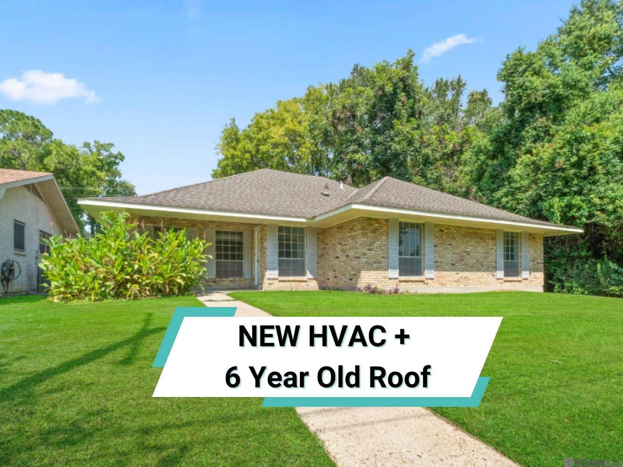 1010 Eugene St - Photo 1