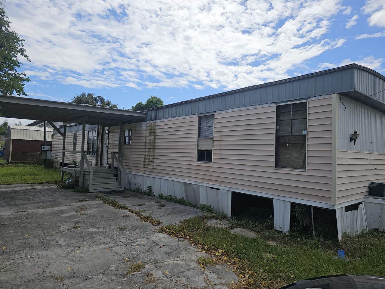 2280 River Rd - Photo 1