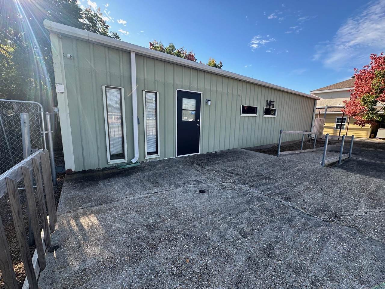 145 Agnes St - Photo 1