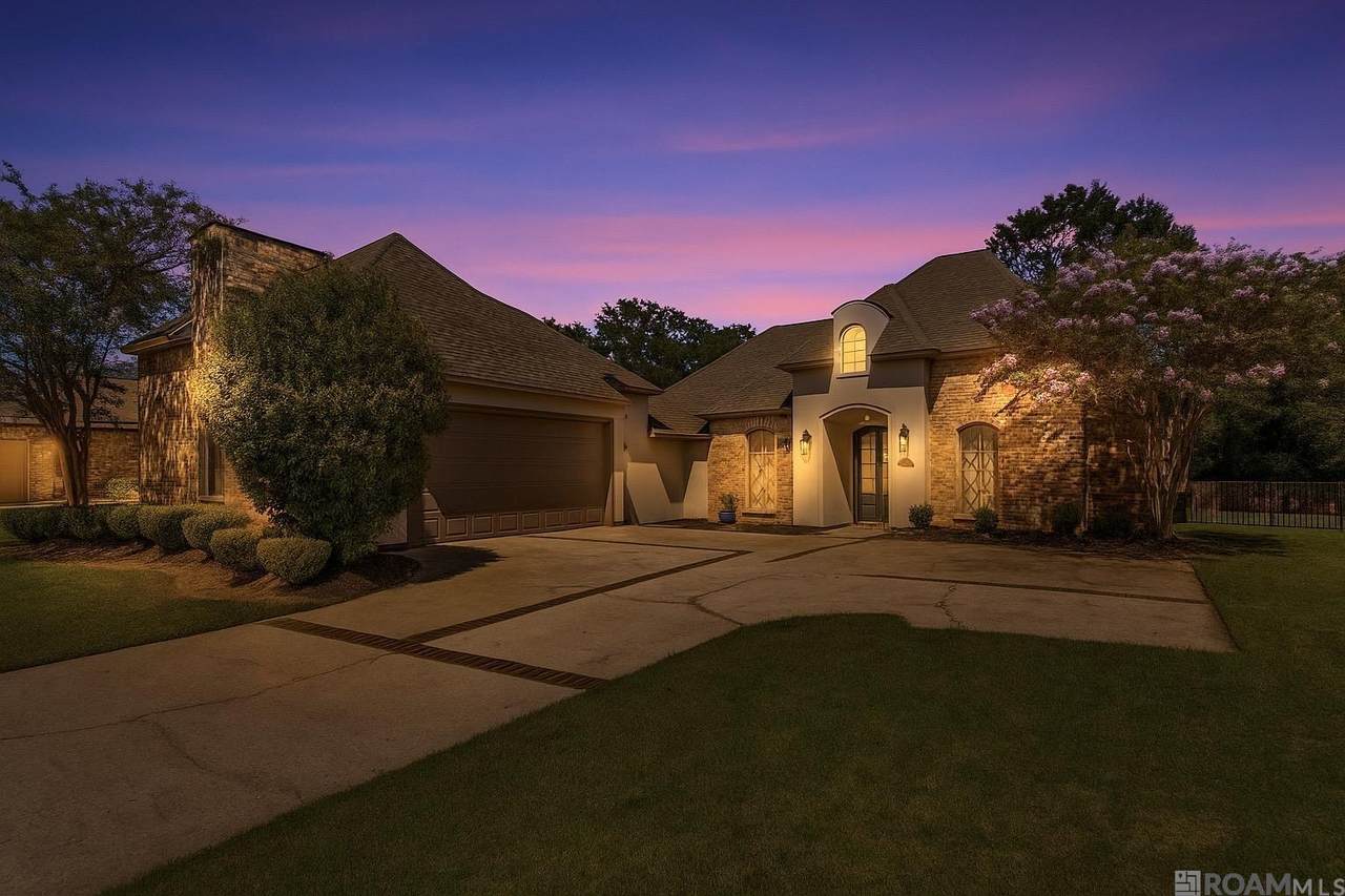 18468 Lake Harbor Ln - Photo 1