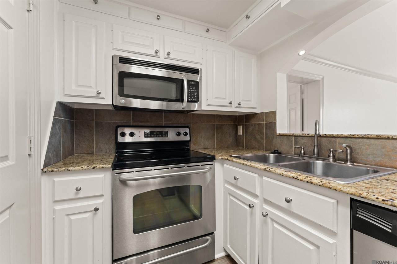 2045 3rd St - Photo 1