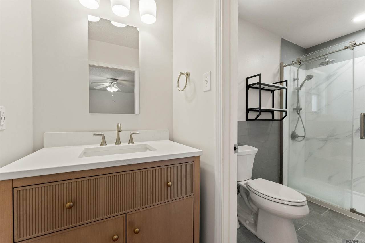 4817 Shadeland Dr - Photo 1