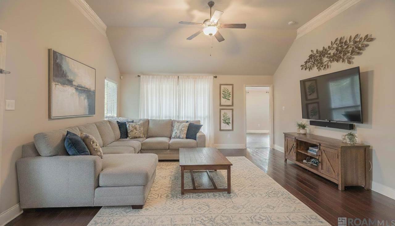 https://bt-photos.global.ssl.fastly.net/batonrouge/1280_boomver_2_2026003597-2.jpg