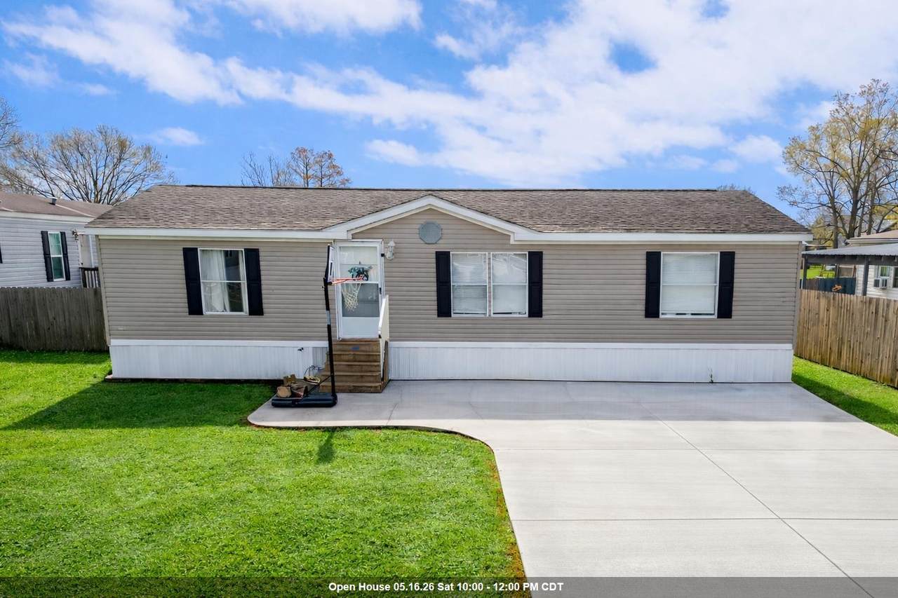 228 Hummingbird Drive - Photo 1