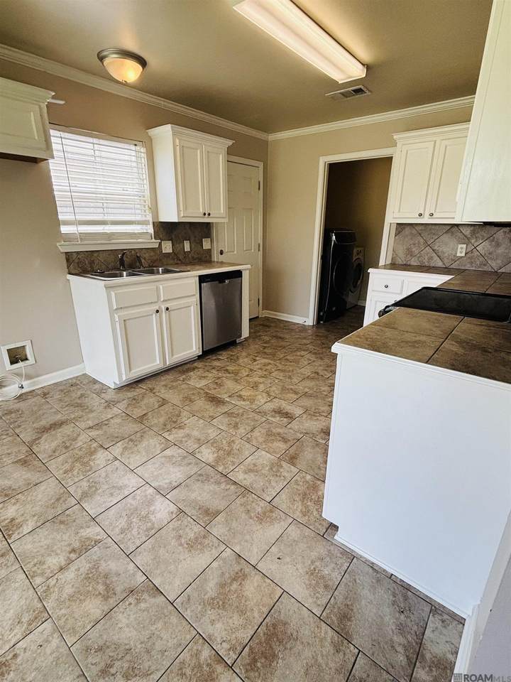 https://bt-photos.global.ssl.fastly.net/batonrouge/1280_boomver_1_2026004561-2.jpg