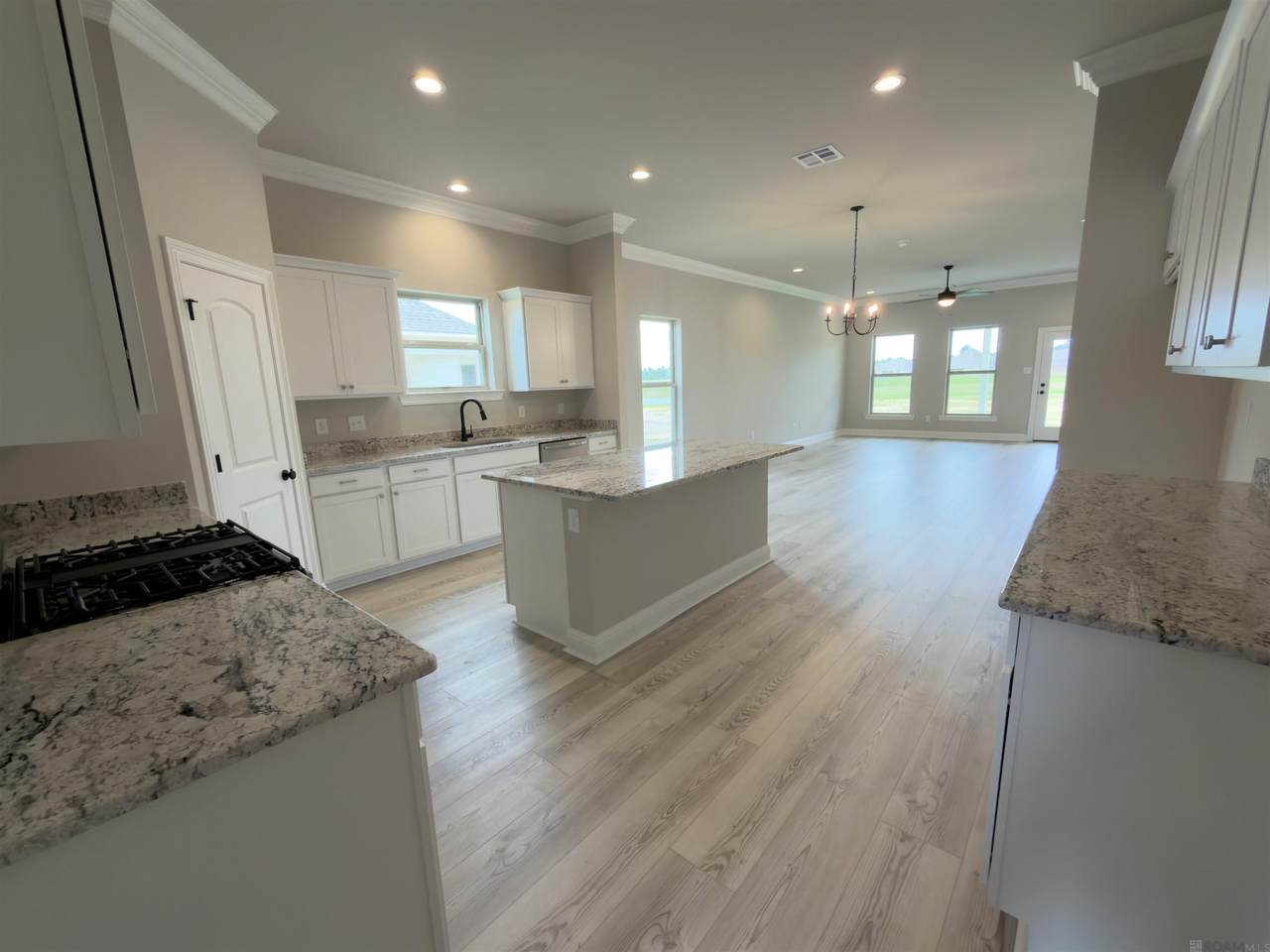 https://bt-photos.global.ssl.fastly.net/batonrouge/1280_boomver_2_2026005293-2.jpg