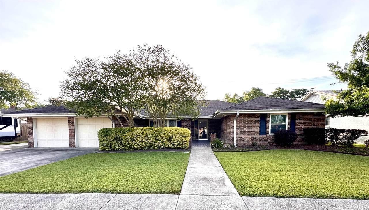 1304 Walnut Dr - Photo 1