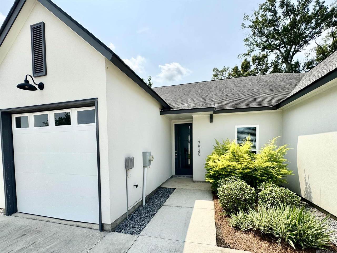 17530 Comfort Blvd - Photo 1