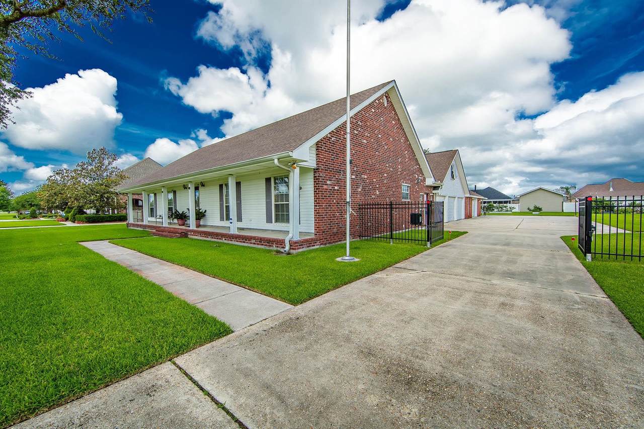 https://bt-photos.global.ssl.fastly.net/batonrouge/1280_boomver_2_2026006500-2.jpg