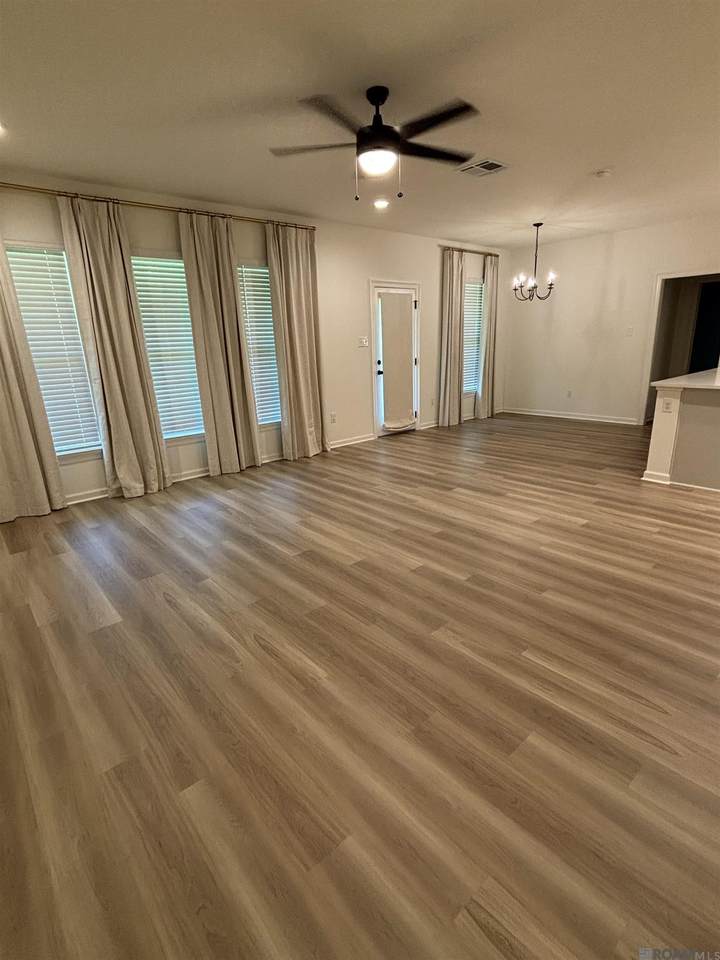 https://bt-photos.global.ssl.fastly.net/batonrouge/1280_boomver_2_2026010874-2.jpg