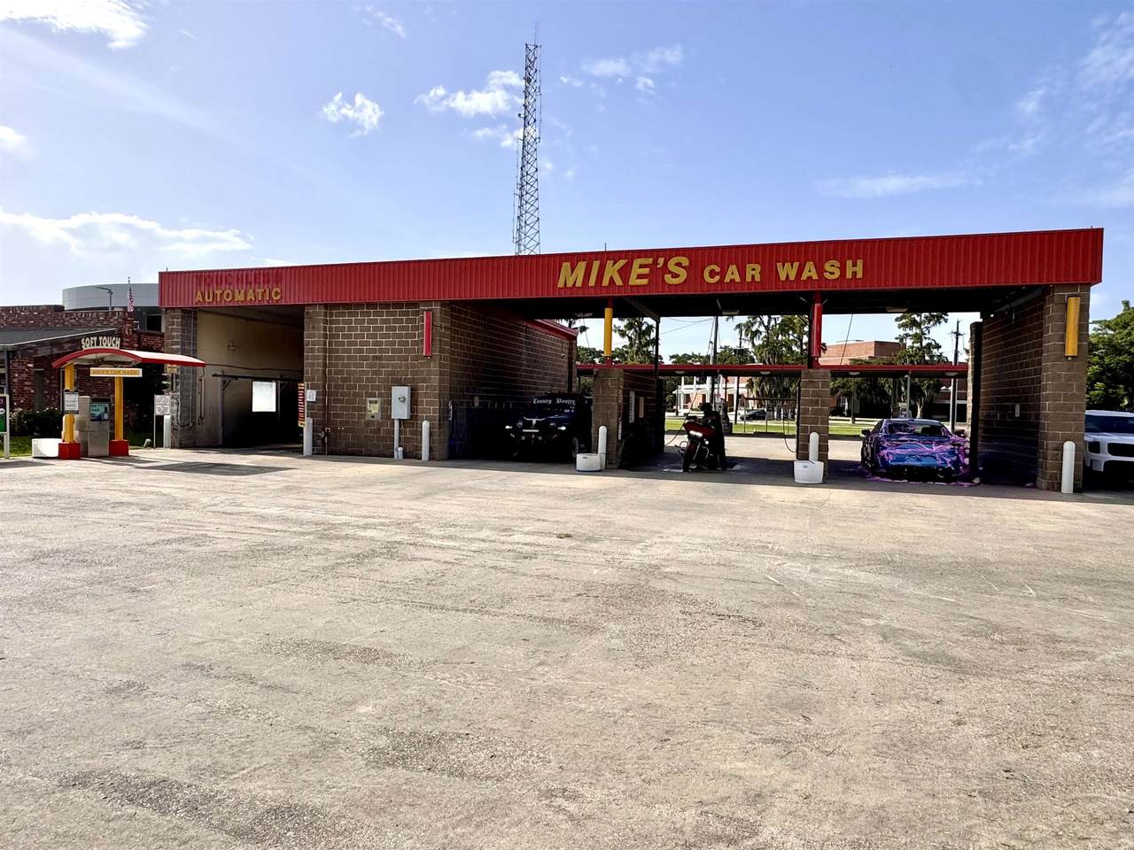 7351 Hwy 182 E - Photo 1