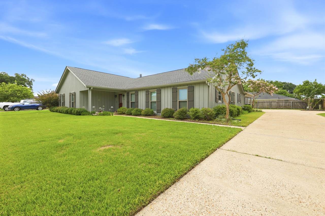 502 Summerfield Dr - Photo 1