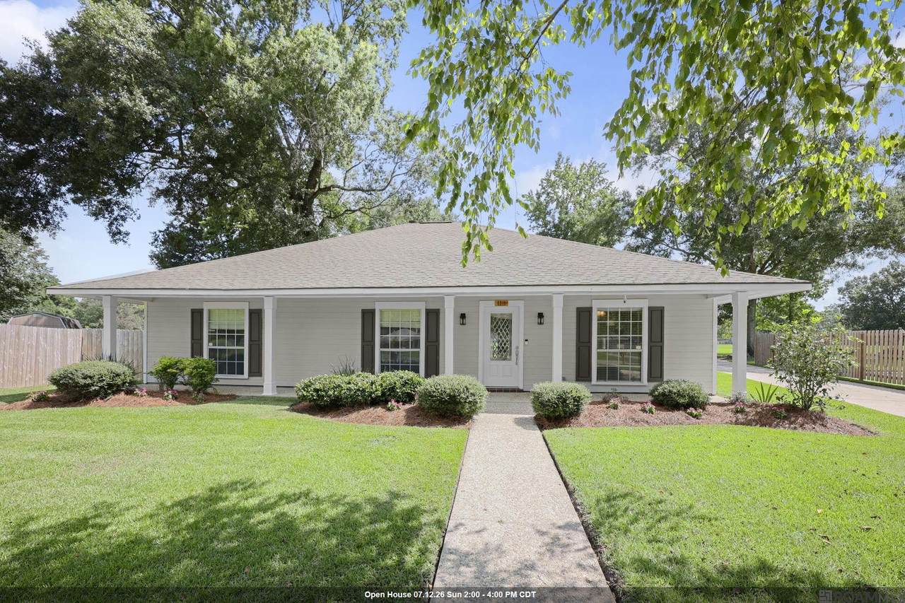 5211 Fort Gregg Dr - Photo 1