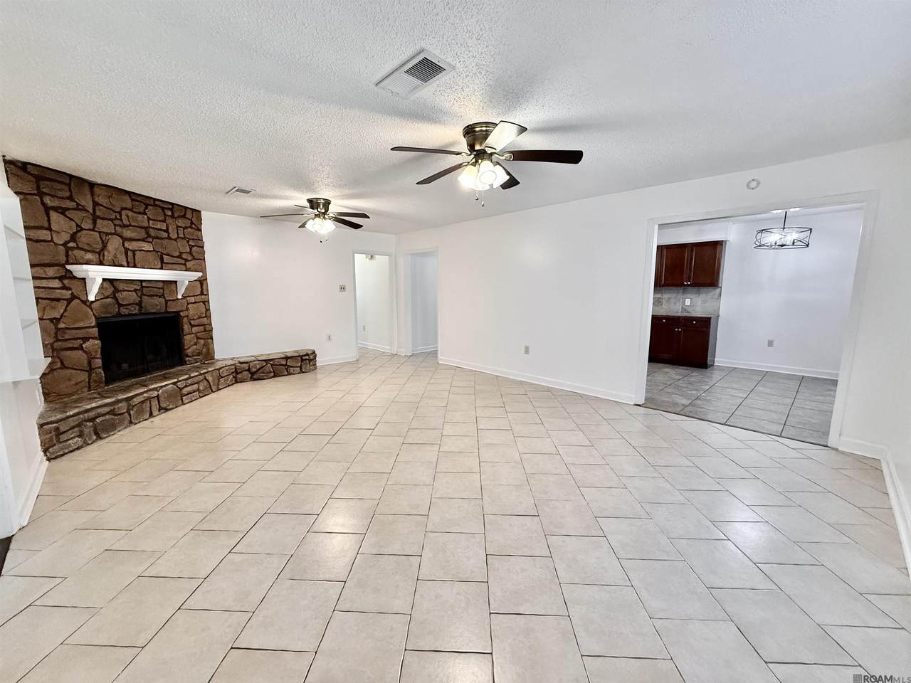 https://bt-photos.global.ssl.fastly.net/batonrouge/1280_boomver_2_2026014192-2.jpg
