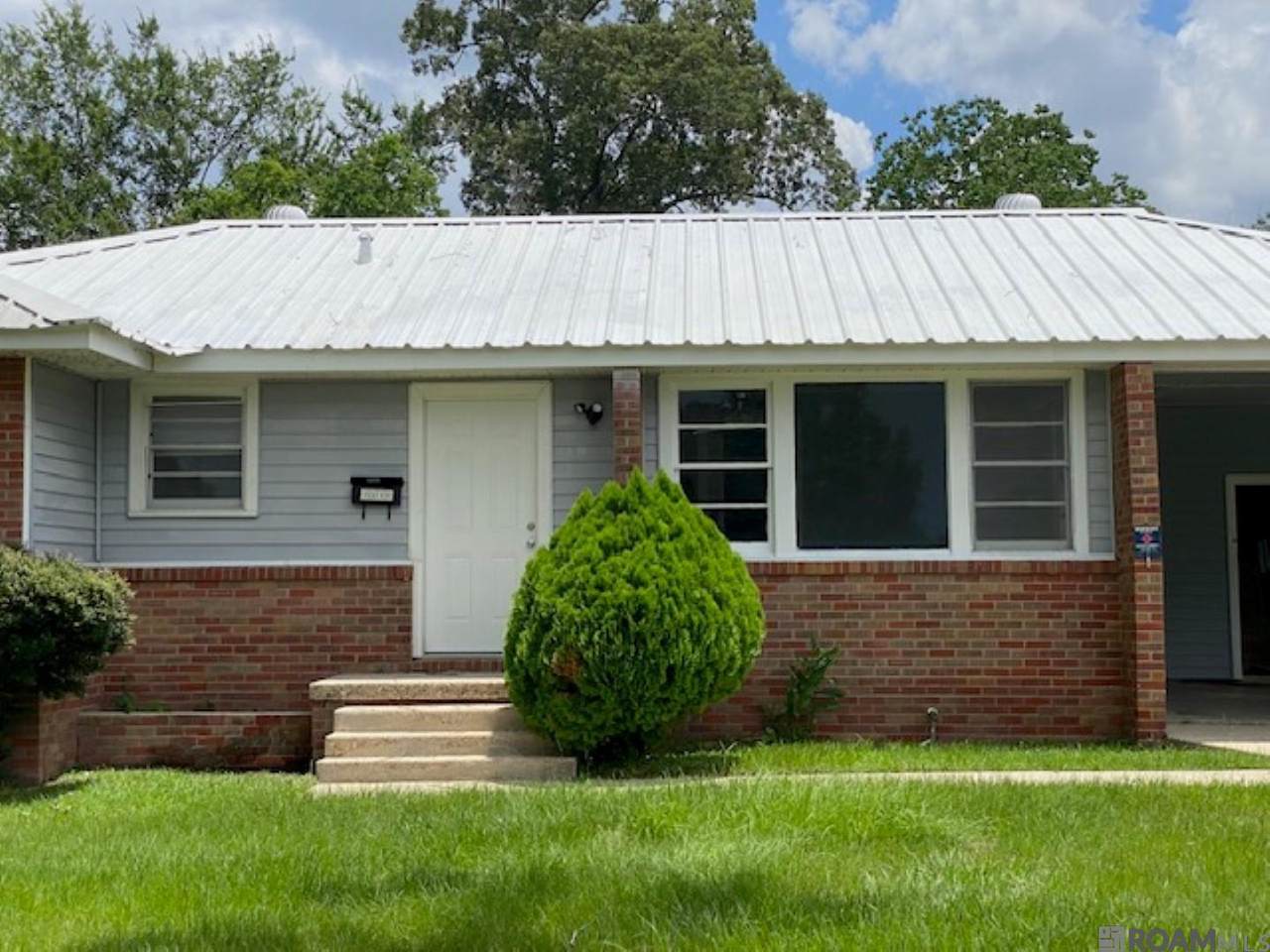 1315 Foster Dr - Photo 1