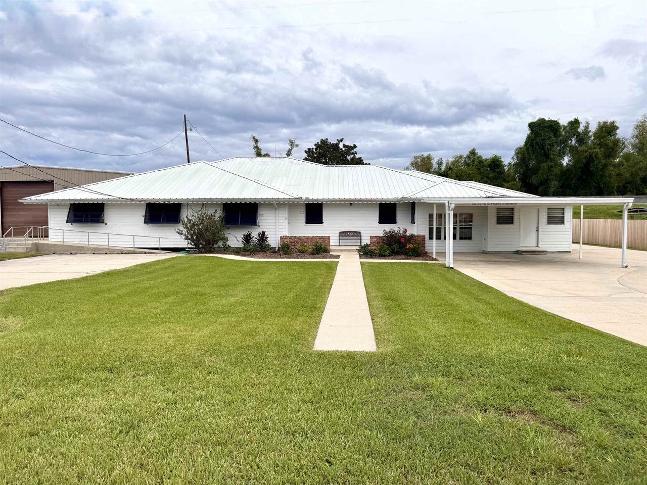 https://bt-photos.global.ssl.fastly.net/batonrouge/1280_boomver_2_2026016821-2.jpg
