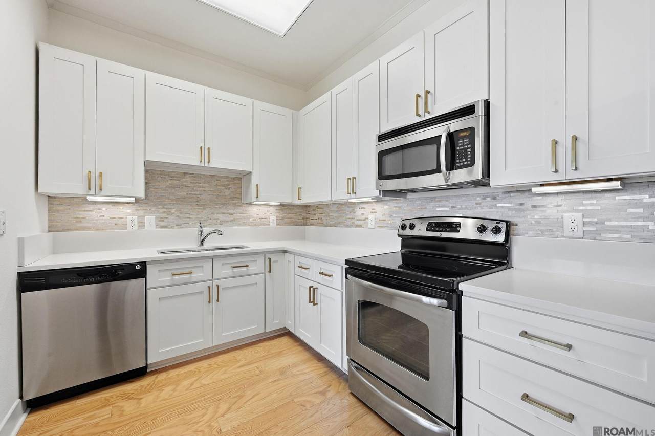 7707 Bluebonnet Blvd - Photo 1