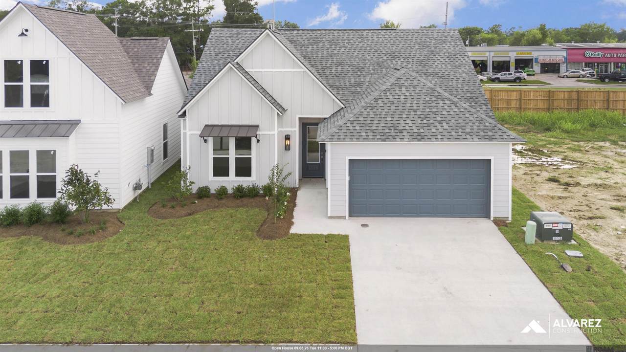 1715 Seawolf Dr - Photo 1