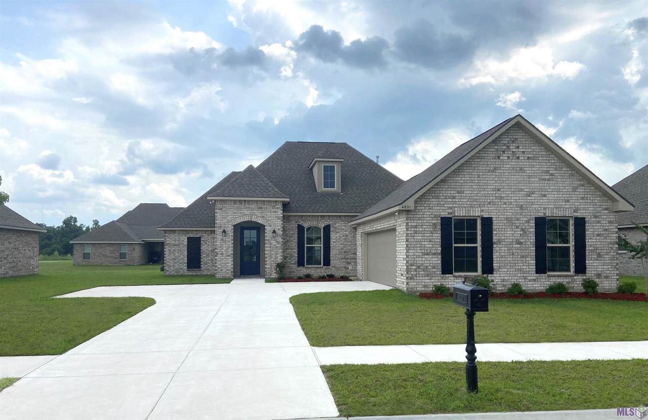 4821 Longwood Dr - Photo 1