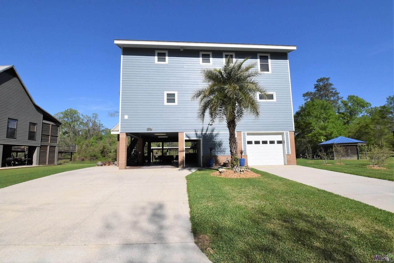17755 Cove Ln - Photo 1