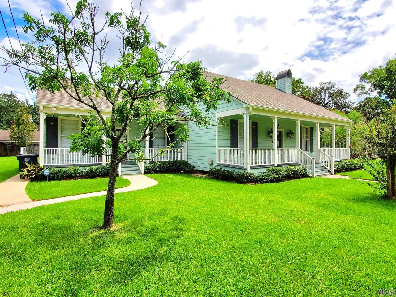 430 Delgado Dr - Photo 1