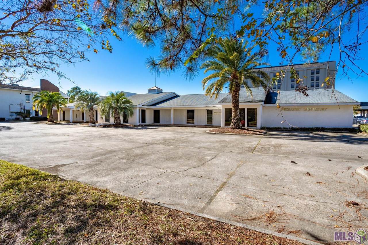 2726 Continental Dr - Photo 1