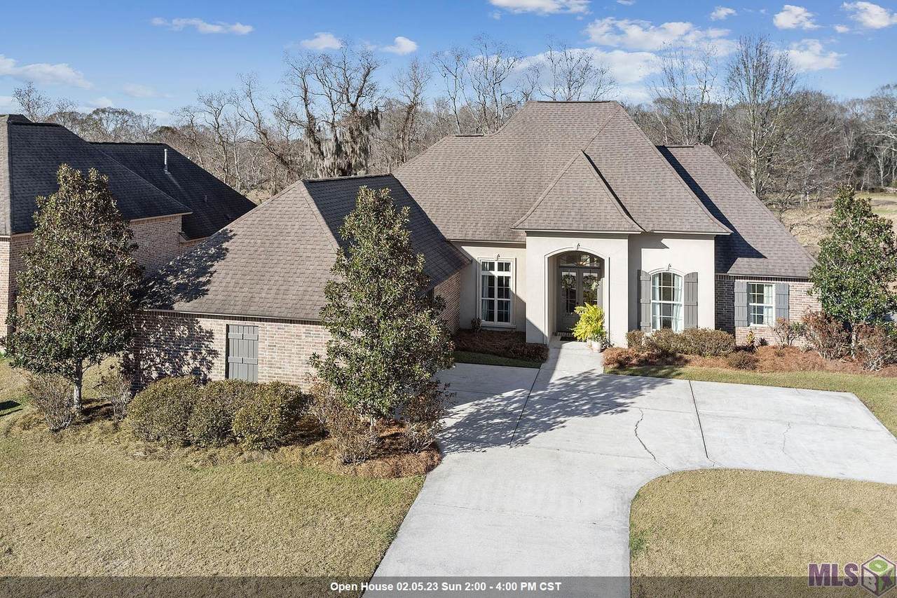 2913 Country Lake Ave - Photo 1